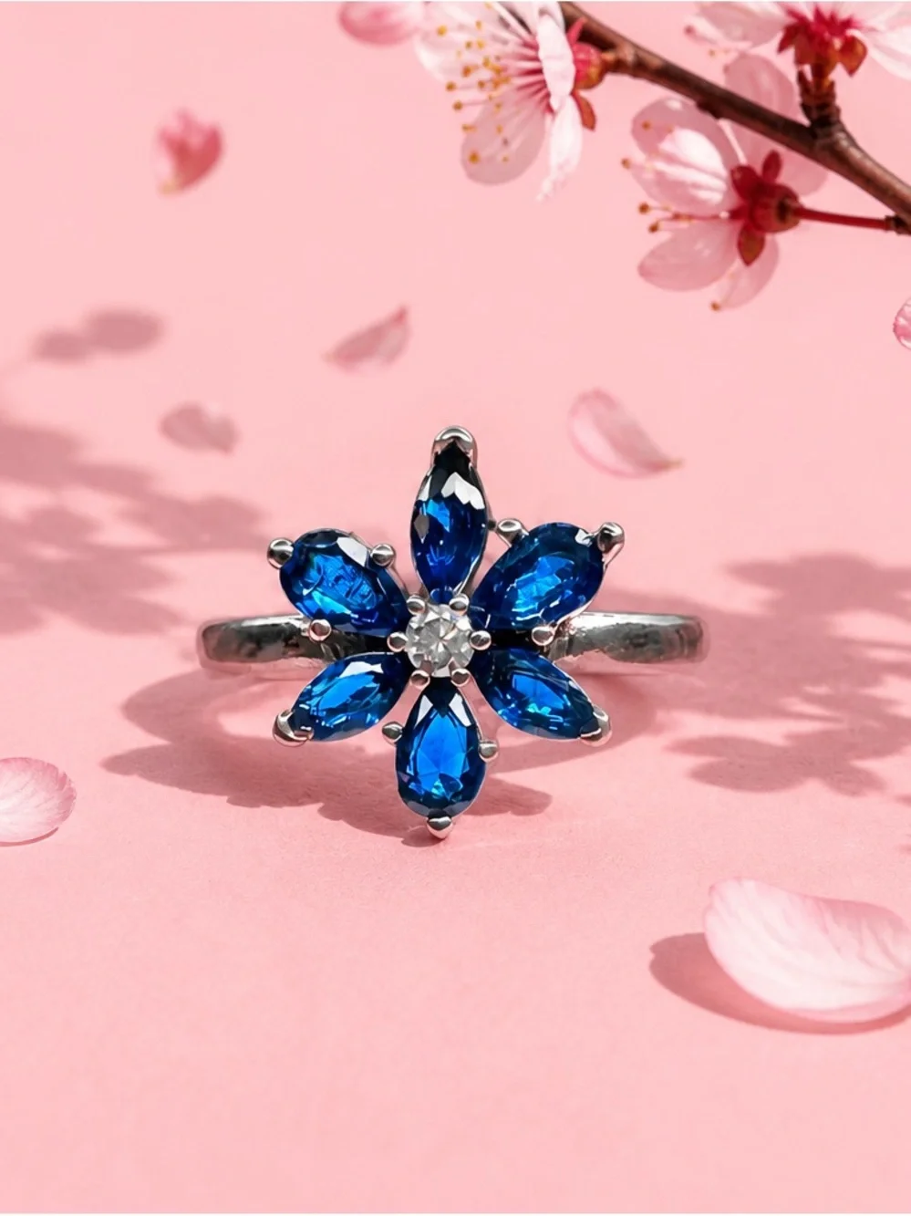 Sterling Silver Floral Ring with Deep Blue Sapphire new with out  tag size 7